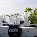 Exclusive Penthouse Адехе